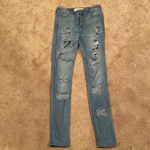 Hollister distressed medium wash highrise skinny jeans